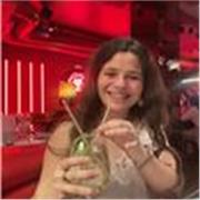 Estudiante de medicina, dispuesta a ayudar aquellos estudiantes de bachiller o secundaria para sacar muy buenas notas