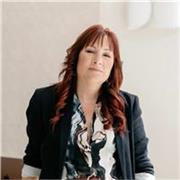 A dedicated life coach specialising in career and wellbeing. With a passion for helping individuals unlock their fullest potential