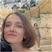 Laureata in lettere offre lezioni private di lettere e storia dell'arte a Milano per studenti di medie e superiori.