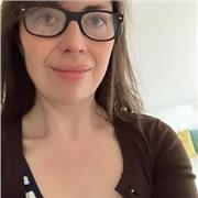 Dozentin mit 25-jähriger Unterrichtserfahrung bietet Online-Deutschunterricht für Abiturient:innen und Erwachsene