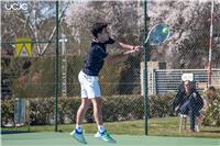 Mi nombre es Jorge, ex-tenista profesional y actualmente hitting partner (sparring) del Mutua Madrid Open y entrenador Nacional de tenis