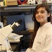 Estudiante de Biomedicina y Terapias Avanzadas imparte clases de matemáticas y física y química para estudiantes de ESO