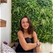 Soy estudiante de Psicología, responsable y cercana, con vocación por el aprendizaje y el cuidado infantil/adolescente. 