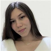 Graphic Design Lessons:
Master’s degree holder teaching Photoshop & Illustrator — from basics to advanced.