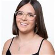 Estudiante de Magisterio de primaria apta para dar clases a niños entre 6 y 12 años dentro de todos los ámbitos.