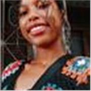 Dou aula de português a alunos do ensino médio