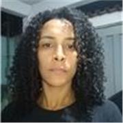 Professora de História ensina crianças de todas as idades