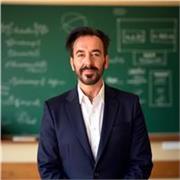 Profesional proactivo, innovador y versátil, con más de 20 años de experiencia en animación 3D, entornos interactivos y multimedia