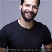 Profesor Titulado en Marketing con un master en Marketing Digital