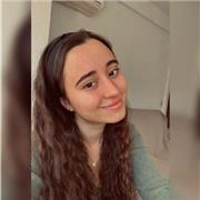 Profesora de apoyo escolar especializada en clases para niños de forma online o presencial. Estudiante en Magisterio de Educación Primaria