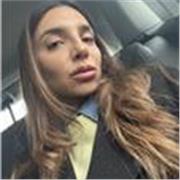 Laureata in Lettere moderne e Scienze politiche (comunicazione) offre lezioni di italiano per stranieri