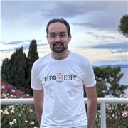 Sei bloccato da equazioni impossibili o temi i numeri? Ti guiderò dal caos al wow! Scoprendo insieme la bellezza della Matematica.