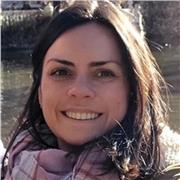 Hola! Hablo español nativo! He estudiado inglés y francés durante varios años! He estudiado ciencias biológicas toda mi vida! Soy dentista en un año sabático, exploro la arista de mi vida dónde enseño mis conocimientos! Si necesitas clases de español o de