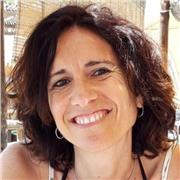 Laureata in Economia, diploma maturitá classica impartisce lezioni private e aiuto compiti. Pazienza e capacitá di ascolto