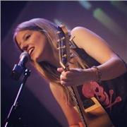 Clases prácticas de guitarra en Sagrada Familia o a domicilio para aprender disfrutando!