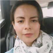 Profesor de historia imparte clases niños primaria