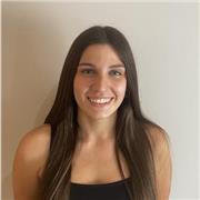 Soy Nerea, de 18 años, actualmente curso un ciclo superior pero estoy graduada del bachillerato científico. Quiero impartir clases