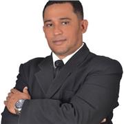 profesional en administracion de empresas , especialista en contratacion estatal