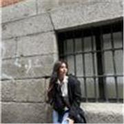 Soy estudiante de inglés y tengo una certificación de nivel C1, puedo dar clases a quienes tengan un nivel inferior al mío.