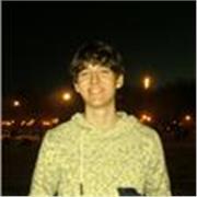 Profesor que se adapta necesidades de los alumnos, enseñanza didáctica, lúdica y con resultados.