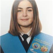 Profesora de Lengua Castellana e Inglés a niveles de ESO y Bachillerato.