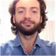 Insegnante di inglese laureato negli Stati Uniti, con esperienza pluriennale, offre lezioni personalizzate per studenti e adulti.