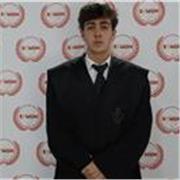Profesor de inglés imparte clases para alumnos de la ESO o primaria