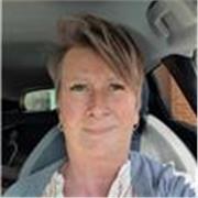 Très pédagogue, je peux vous aider à améliorer vos compétences en français et anglais. Je m'adapte à votre niveau, vos besoins.