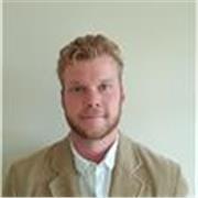 Native English teacher with 3 years experience offers private lessons for adults and children in Spain. 