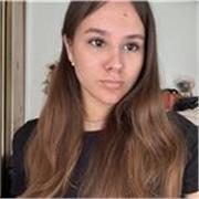 Profesora de castellano apta para los menores de edad 