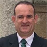 Licenciado en Derecho,  con más de 20 años de experiencia en sector financiero, civil y mercantil.