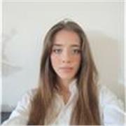 Ciao! Sono Gaia, laureata in Lettere Classiche presso la Sapienza di Roma. Offro lezioni personalizzate e un buon metodo di studio