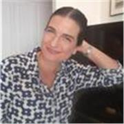 Profesora de piano para niños y adultos de todas las edades y niveles