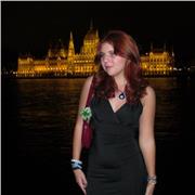 Studentessa universitaria, diplomata con 100/100esimi al liceo linguistico e con certificazione Cambridge C1 post esperienza in US