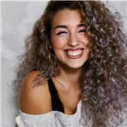 Spanisch Nachhilfe von einer Muttersprachlerin aus Spanien - Yaiza. Lernen Sie die Sprache mit Leichtigkeit und Authentizität!