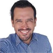 Profesor titulado con 22 años de experiencia profesional, con actuación en empresas de gran porte en Brasil, México y España.