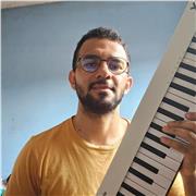 Dou aulas de violão e guitarra para pessoas de qualquer idade