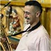 Graduado de Música da: Clases de Saxofón, Armonía Moderna y Lenguaje Musical. Todos los niveles: Principiante - Avanzado