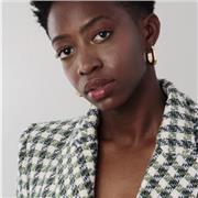 Soy profesional comprometida con la excelencia académica y el desarrollo integral de mis estudiantes. Con una sólida formación en administración de empresas, me destaco por mi capacidad para transmitir conocimientos complejos de manera clara y accesible,