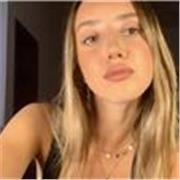 Maestra que imparte asignaturas de letras todo lo que necesitas