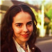 Étudiante langues anciennes et français offre ses services pour aider les élèves à apprendre et perfectionner leur français