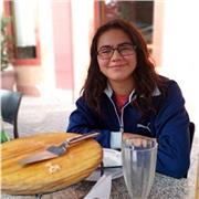 Alumna de enseñanza media con sólida trayectoria en matemáticas y experiencia dando clases a niños