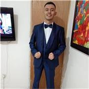 Profesor normalista que imparte clases de matemáticas, álgebra, cálculo, trigonometría, geometría, etc