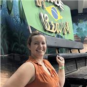 Prof colombienne qui aimerait que vous aimiez l’espagnol autant qu’elle