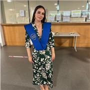 Estudiante que ha vivido en estados unidos con un nivel de inglés nativo y podría dar clases a niños de cualquier edad