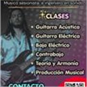 Clases de guitarra, bajo, contrabajo y producción musical con músico e ingeniero en sonido. ¡Empieza hoy!