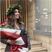 Studentessa Universitaria diplomata a pieni voti. Molto spesso lavoro con bimbi e ragazzi ed è ciò che vorrei fare nel mio futuro!