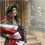 Studentessa Universitaria diplomata a pieni voti. Molto spesso lavoro con bimbi e ragazzi ed è ciò che vorrei fare nel mio futuro!