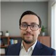 Profesor de inglés empático y dinámico, enfocado en la fluidez comunicativa. Utilizo métodos creativos y divertidos.