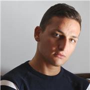 Insegnante di lingua Inglese impartisce lezioni